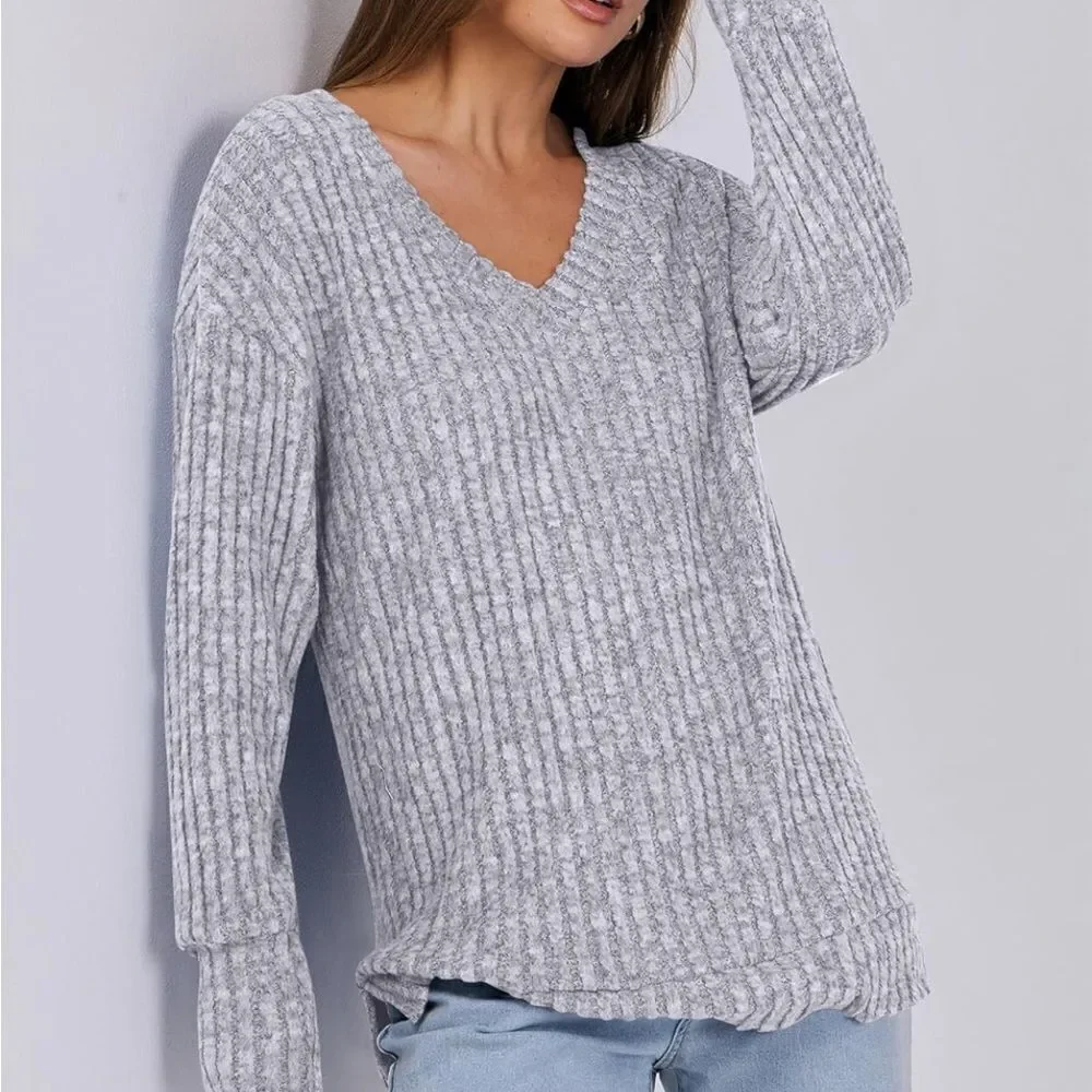 V-neck long sleeve pullover sweater top